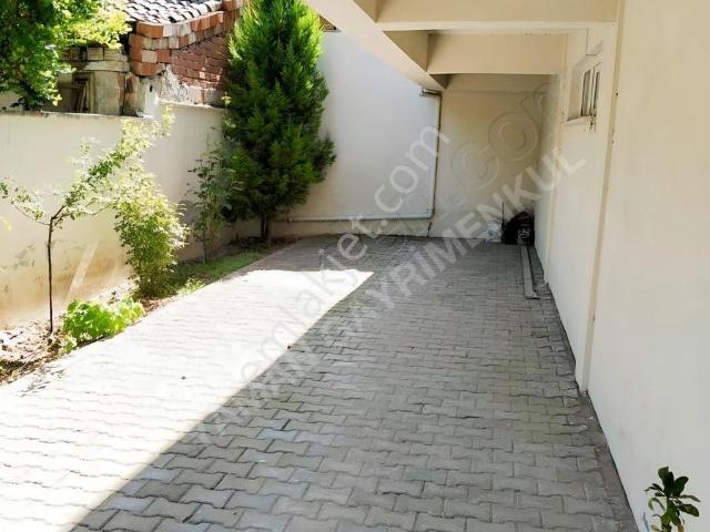 Akhisar, Manisa içerisinde satılık mülk