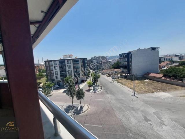 Akhisar, Manisa içerisinde satılık mülk