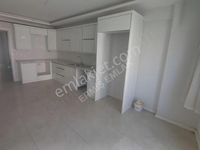 Akhisar, Manisa içerisinde satılık mülk