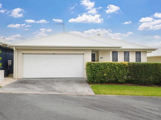 House for sale in Lake Cathie, New South Wales