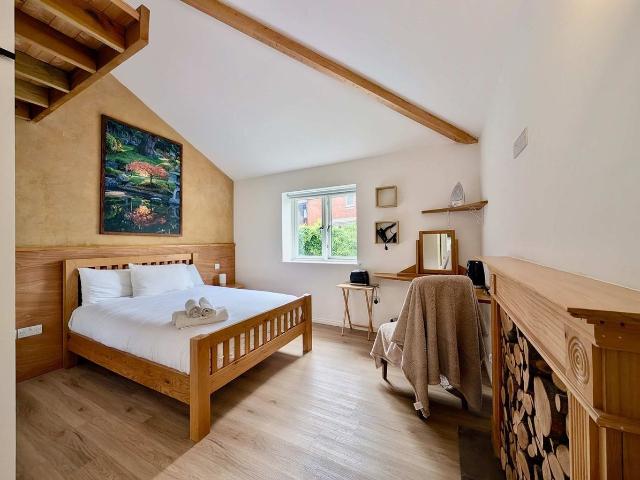 Studio for rent in Newtown, Reading