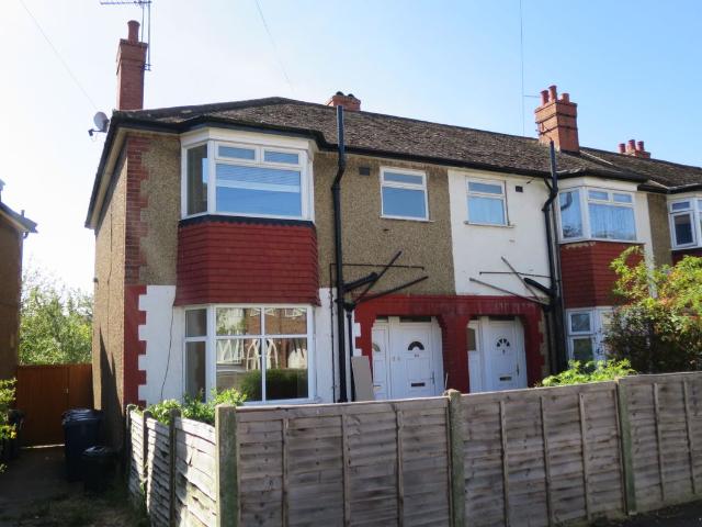 Apartment for rent in Wood End, Greater London