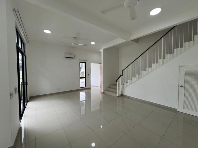 Residential House for rent in Petaling, Alam Impian