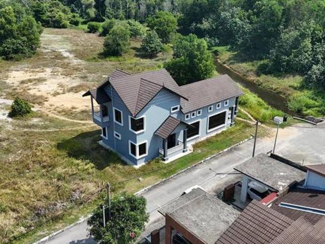 Bungalow for sale in Kuantan, Pahang