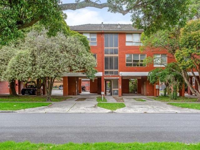 Apartment for sale in Box Hill, Melbourne