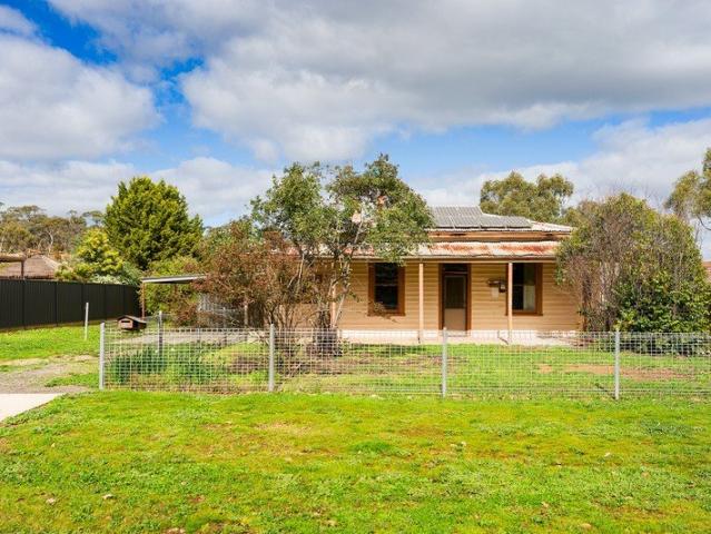 House for sale in Campbells Creek, Victoria