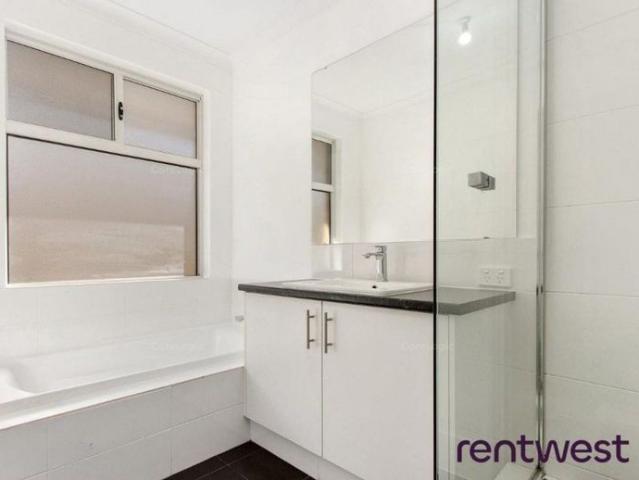 House for rent in Golden Bay, Western Australia
