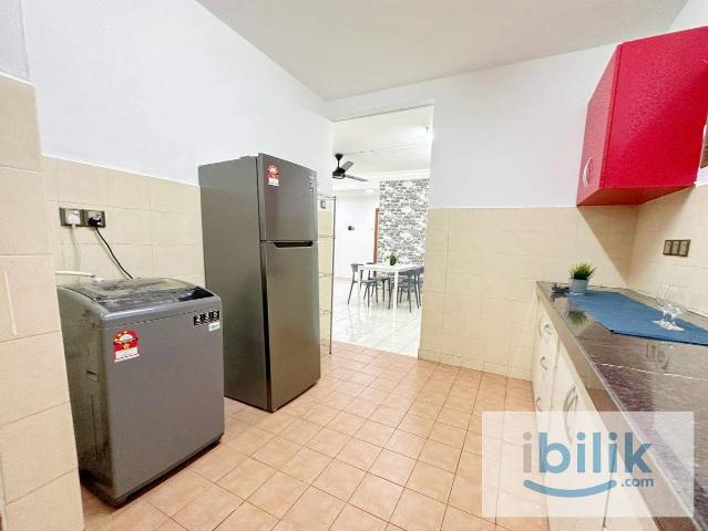 Room for rent in Petaling, Damansara Damai