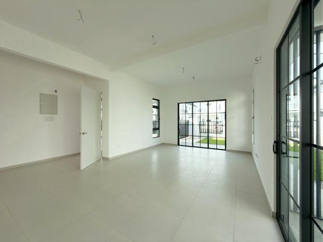 Bungalow for sale in Malaka