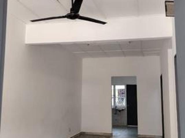 Terraced House for sale in Bandar Kinrara, Majlis Bandaraya Subang Jaya