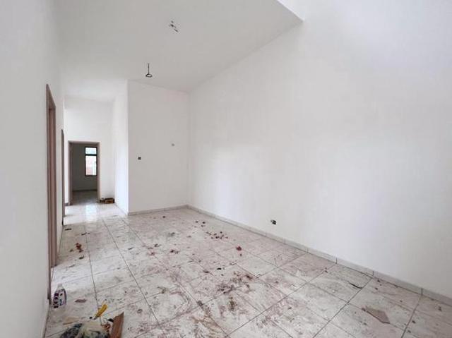 Terraced House for sale in Malaka