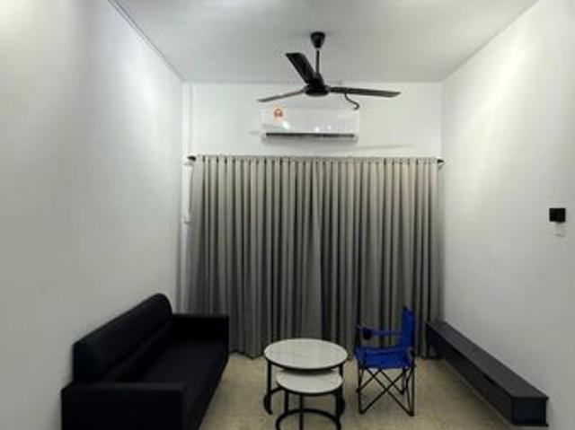 Condominium for rent in Malaka