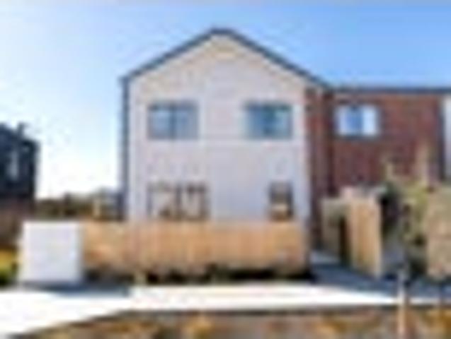 Townhouse for sale in Somerfield, Christchurch