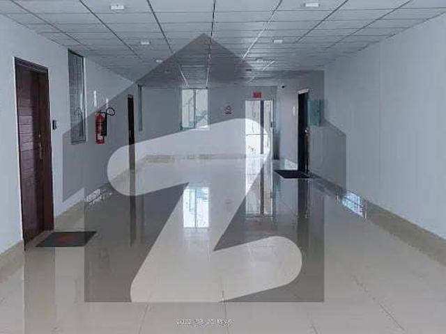Office for rent in Faisalabad, Islamabad Capital Territory