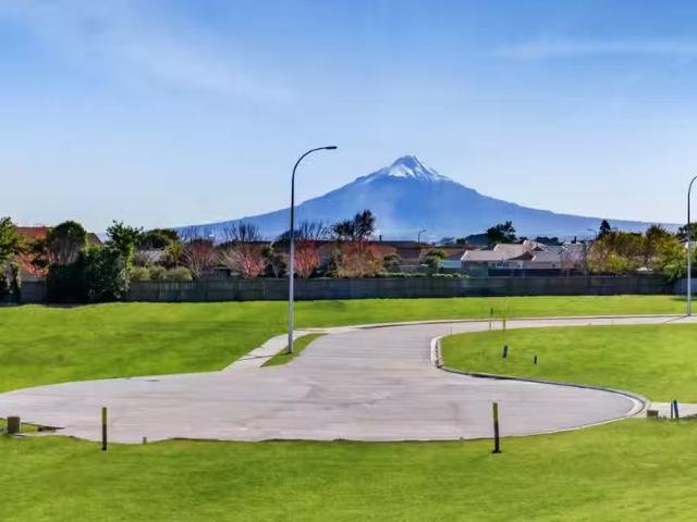 House for sale in Taranaki