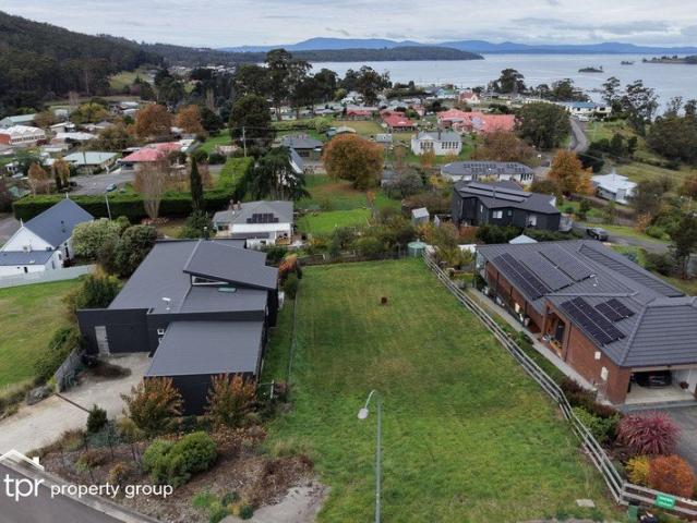 Land for sale in Brooks Bay, Tasmania