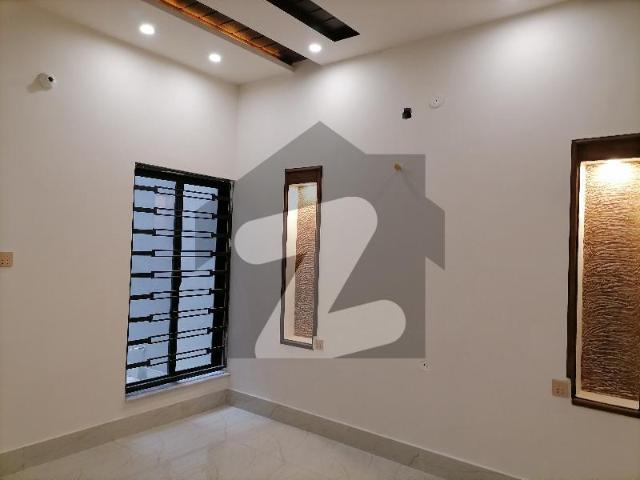 House for sale in Faisalabad, Islamabad Capital Territory