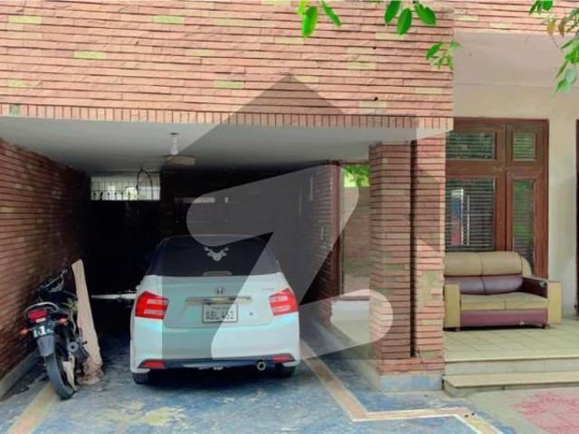 House for sale in Faisalabad, Islamabad Capital Territory