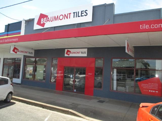 Retail for rent in Tamworth