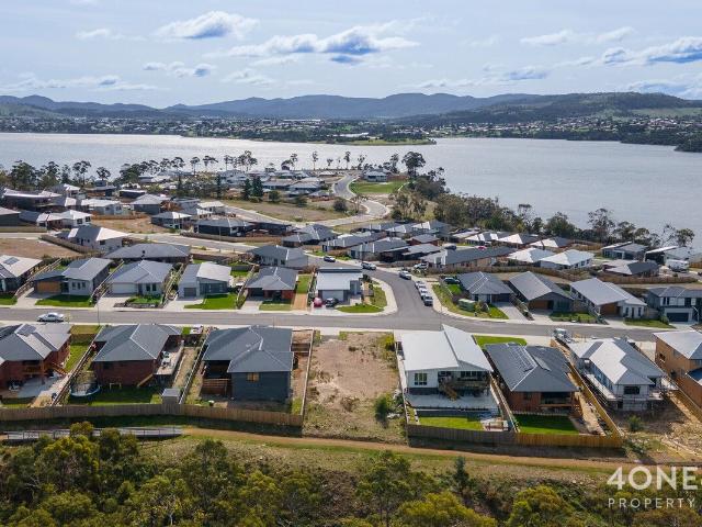 Land for sale in Austins Ferry