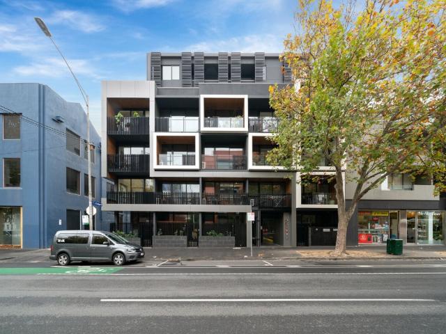 Apartment for rent in Carlton
