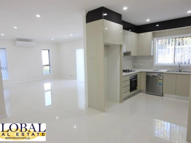 Duplex for rent in Pendle Hill, Sydney