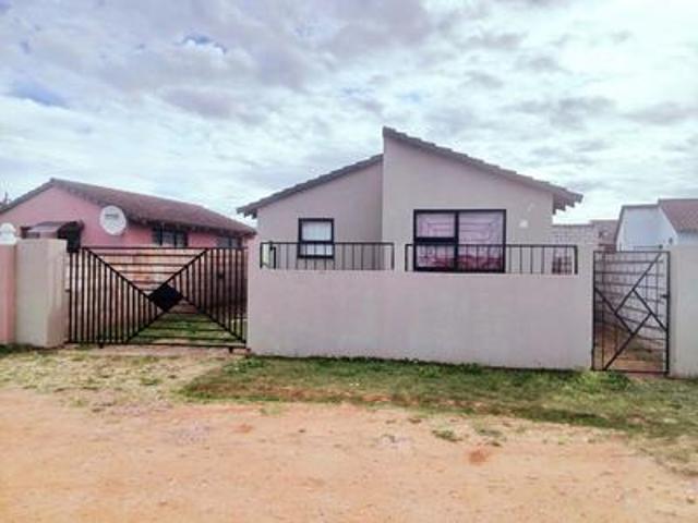 House for sale in Motherwell, Eastern Cape