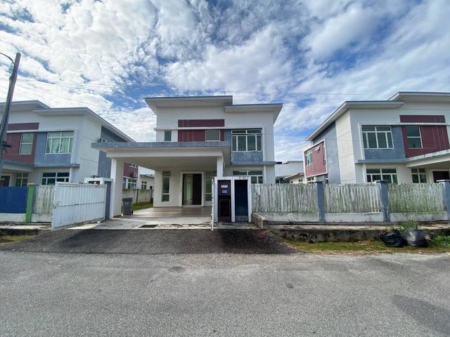 Bungalow for rent in Sendayan Village, Negeri Sembilan