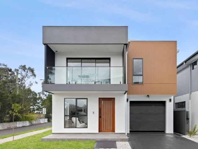Cottage for sale in Sydney, New South Wales