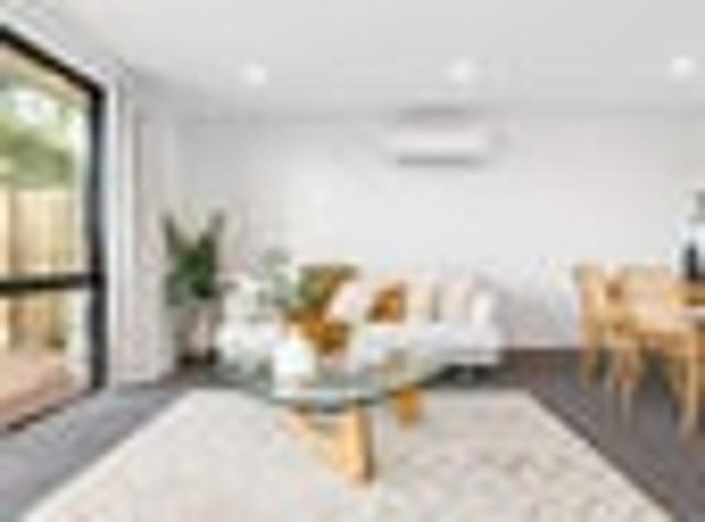 Townhouse for sale in Harewood, Canterbury