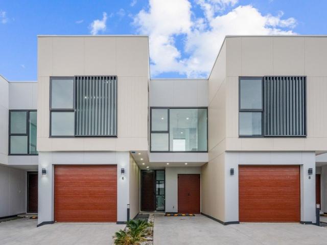 Townhouse for sale in Sydney, New South Wales