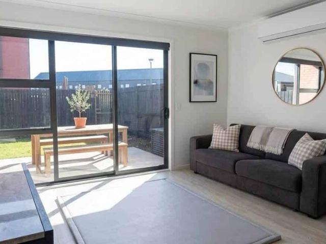 Townhouse for rent in Manurewa