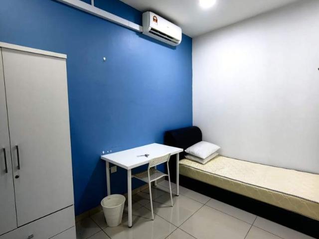 Room for rent in Sendayan Village, Negeri Sembilan