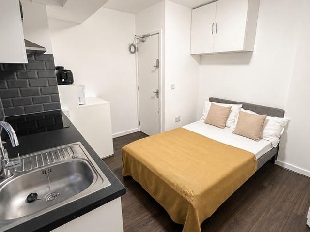 Studio for rent in Dollis Hill, Greater London