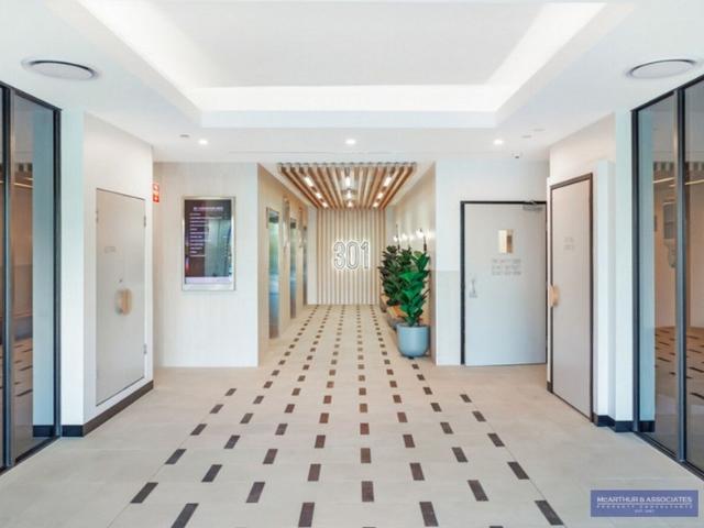 Office for rent in Toombul, Queensland