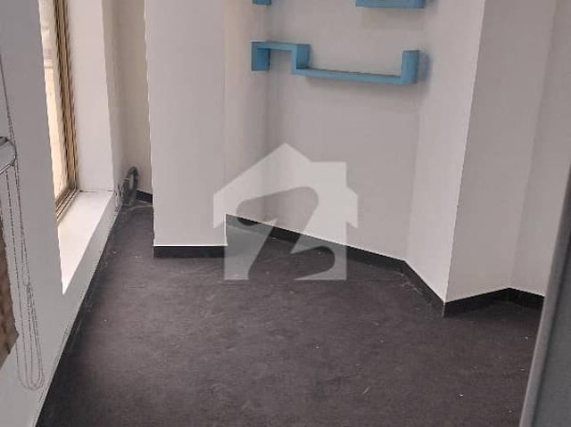 Office for rent in Faisalabad, Islamabad Capital Territory