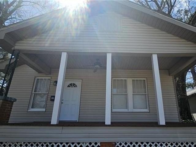 House for sale in Pineville
