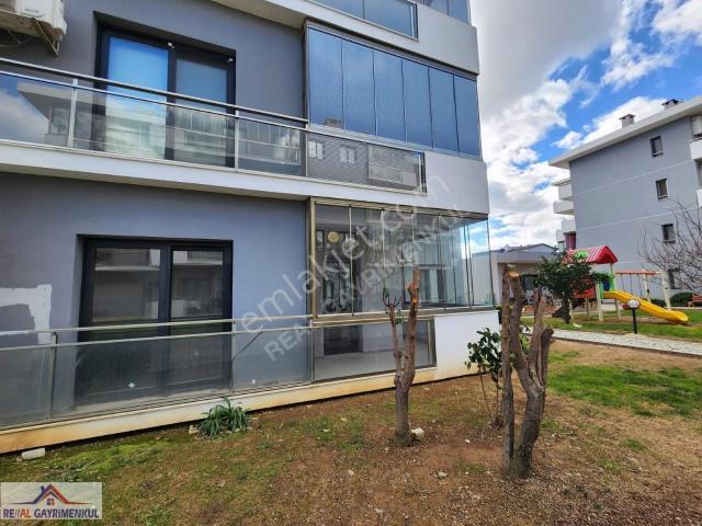 Menderes, İzmir içerisinde kiralık mülk