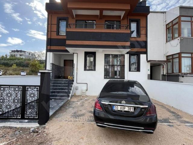 Beyazevler, Bandırma içerisinde satılık Villa
