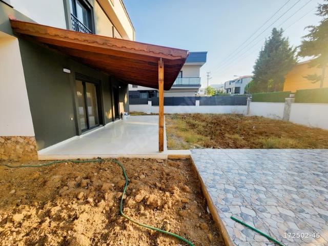 Kısık Mahallesi, Menderes içerisinde satılık Villa