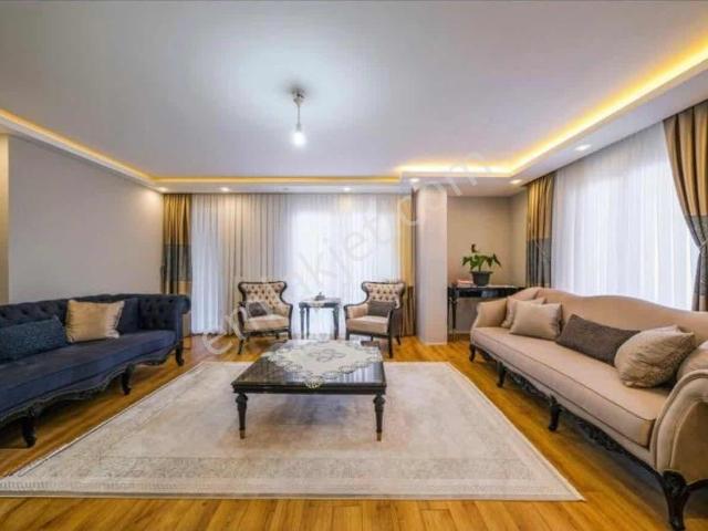 Üsküdar, İstanbul içerisinde satılık mülk