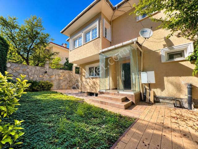Üsküdar, İstanbul içerisinde satılık Villa
