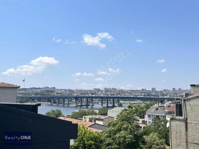 Çıksalın, Beyoğlu içerisinde satılık mülk