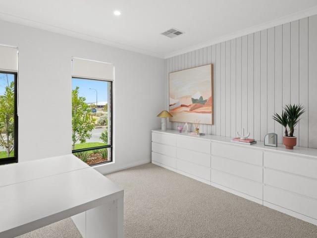 Cottage for sale in Parklands, Western Australia