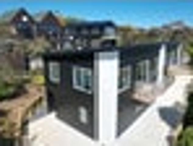 Townhouse for sale in Vauxhall, Dunedin