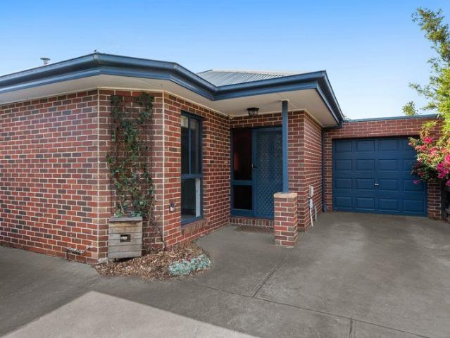 Villa for sale in Camerons Creek, Victoria