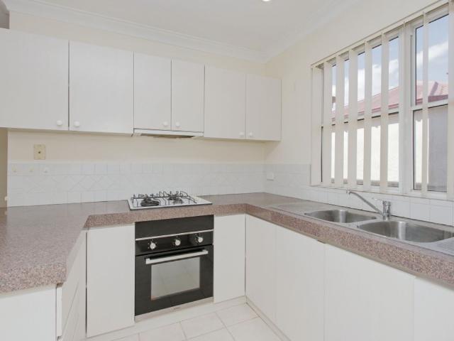 Townhouse for rent in Leederville Townhouse for rent in Leederville