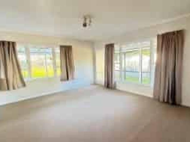 Apartment for rent in Kelston, Whau