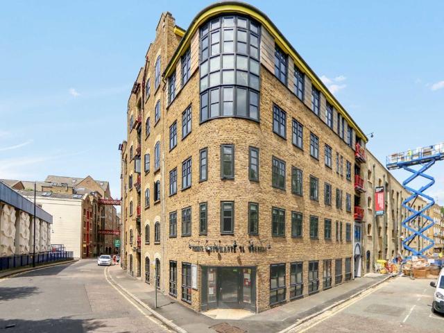 Apartment for rent in Wapping, Greater London