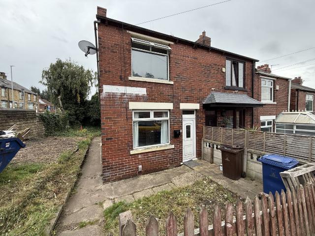 Apartment for rent in Smithies, Barnsley